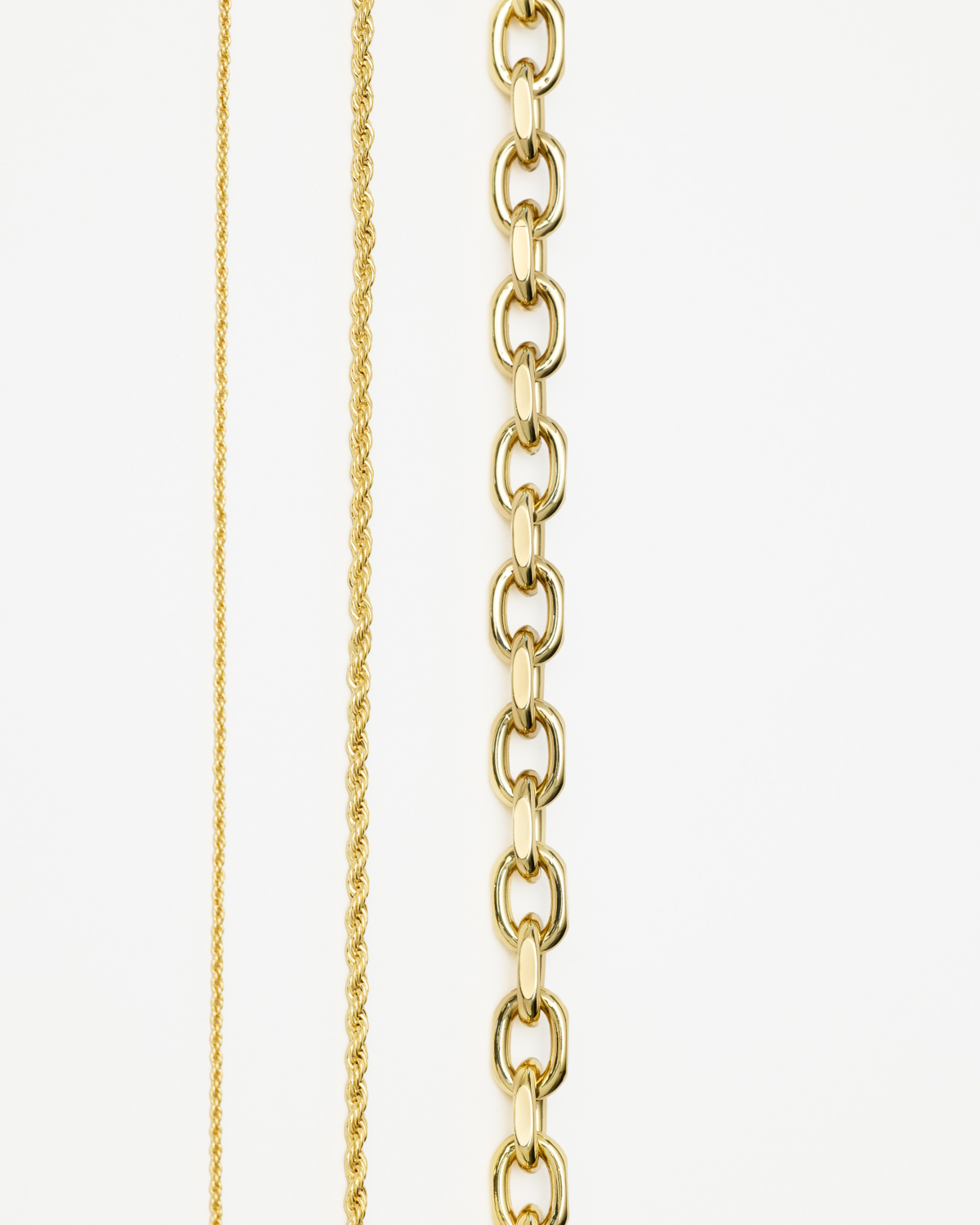 The Thin Necklace, Gold. Image #4