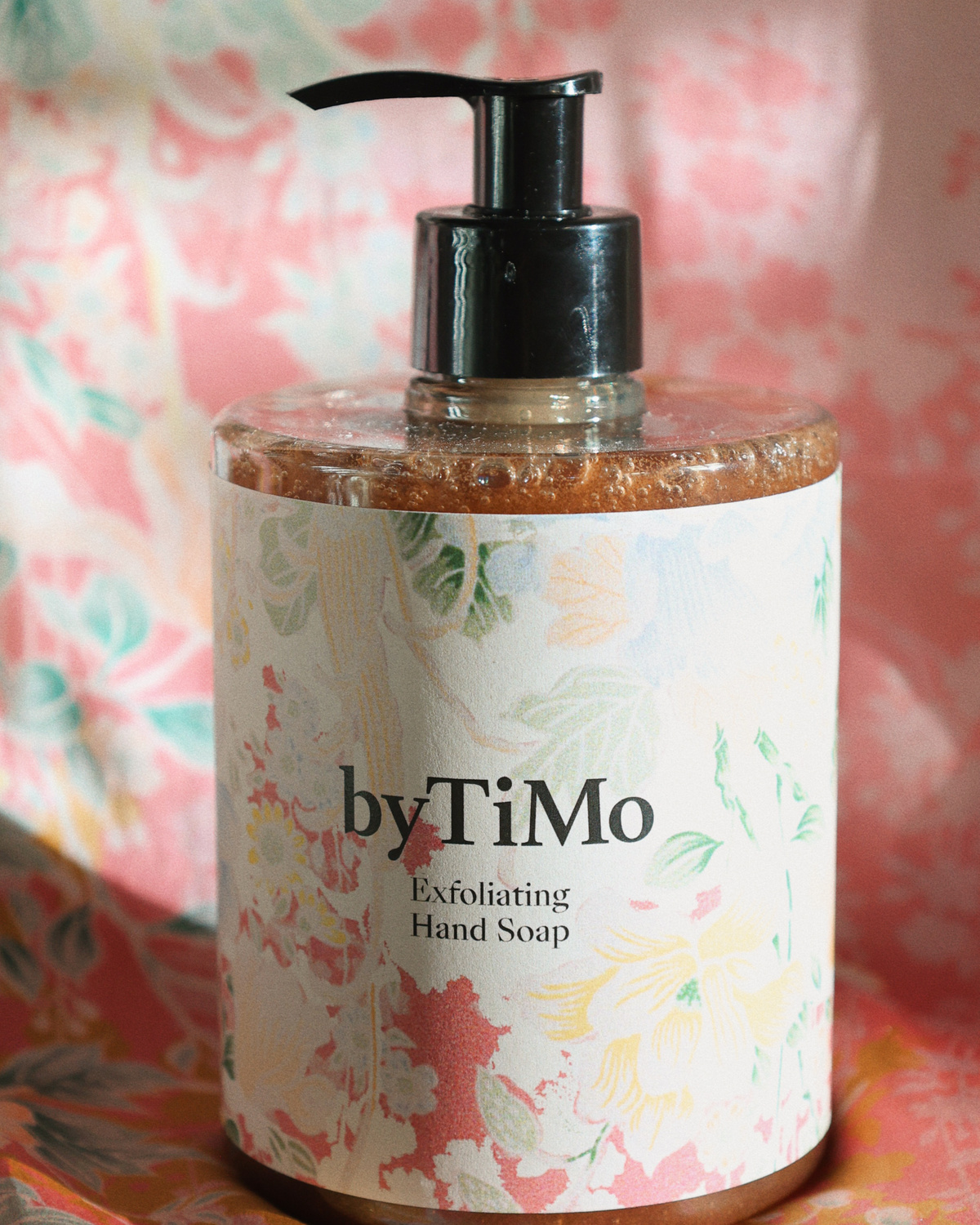 Exfoliating Hand Soap, Rose. Image #3