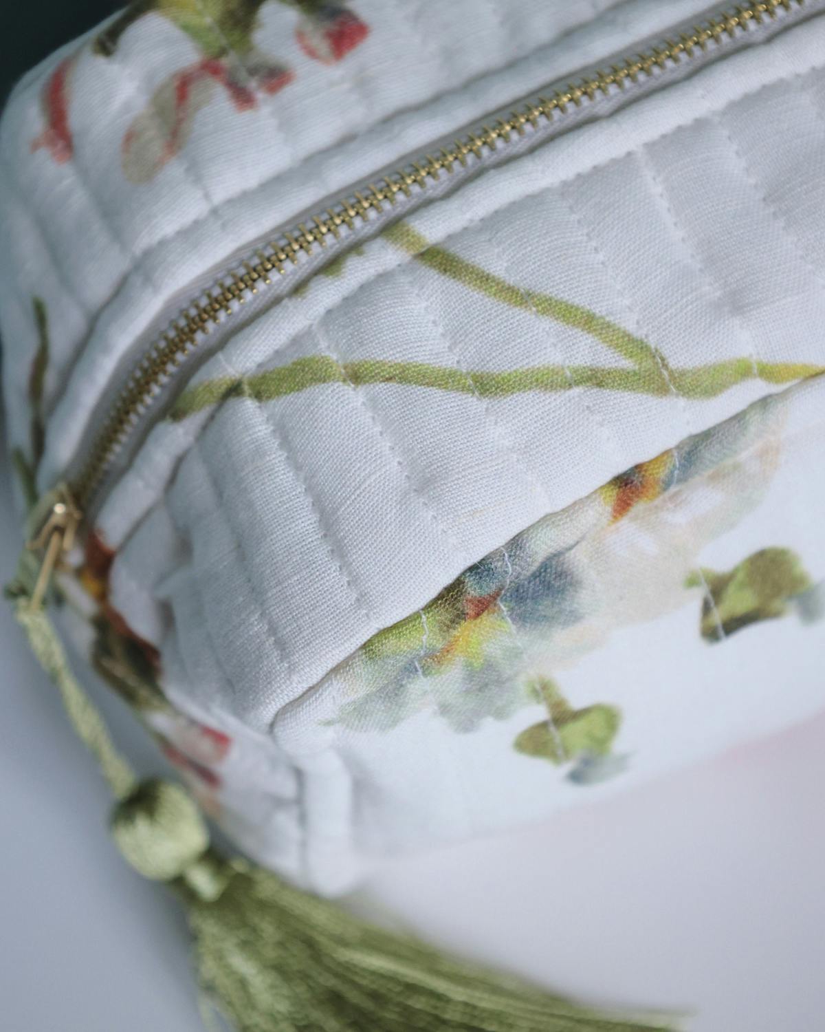Cosmetic Bag Linen, Botanical. Image #6