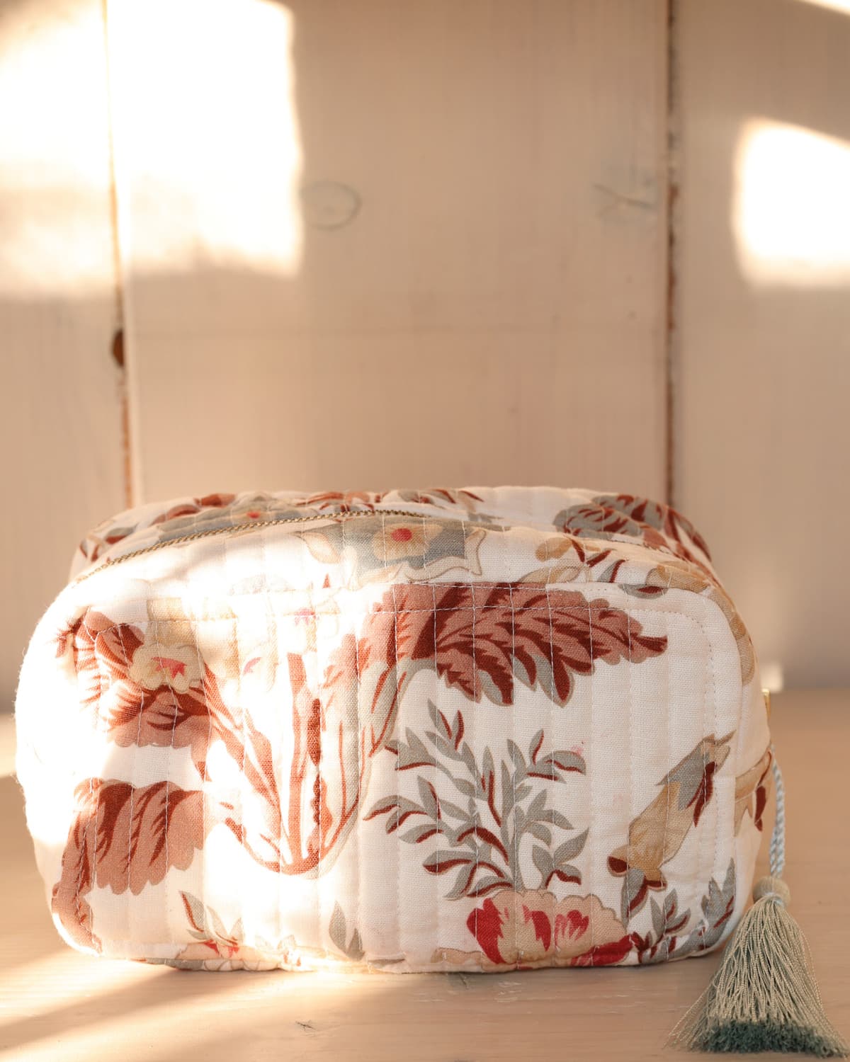 Cosmetic Bag Linen, Forest Flowers. Image #1