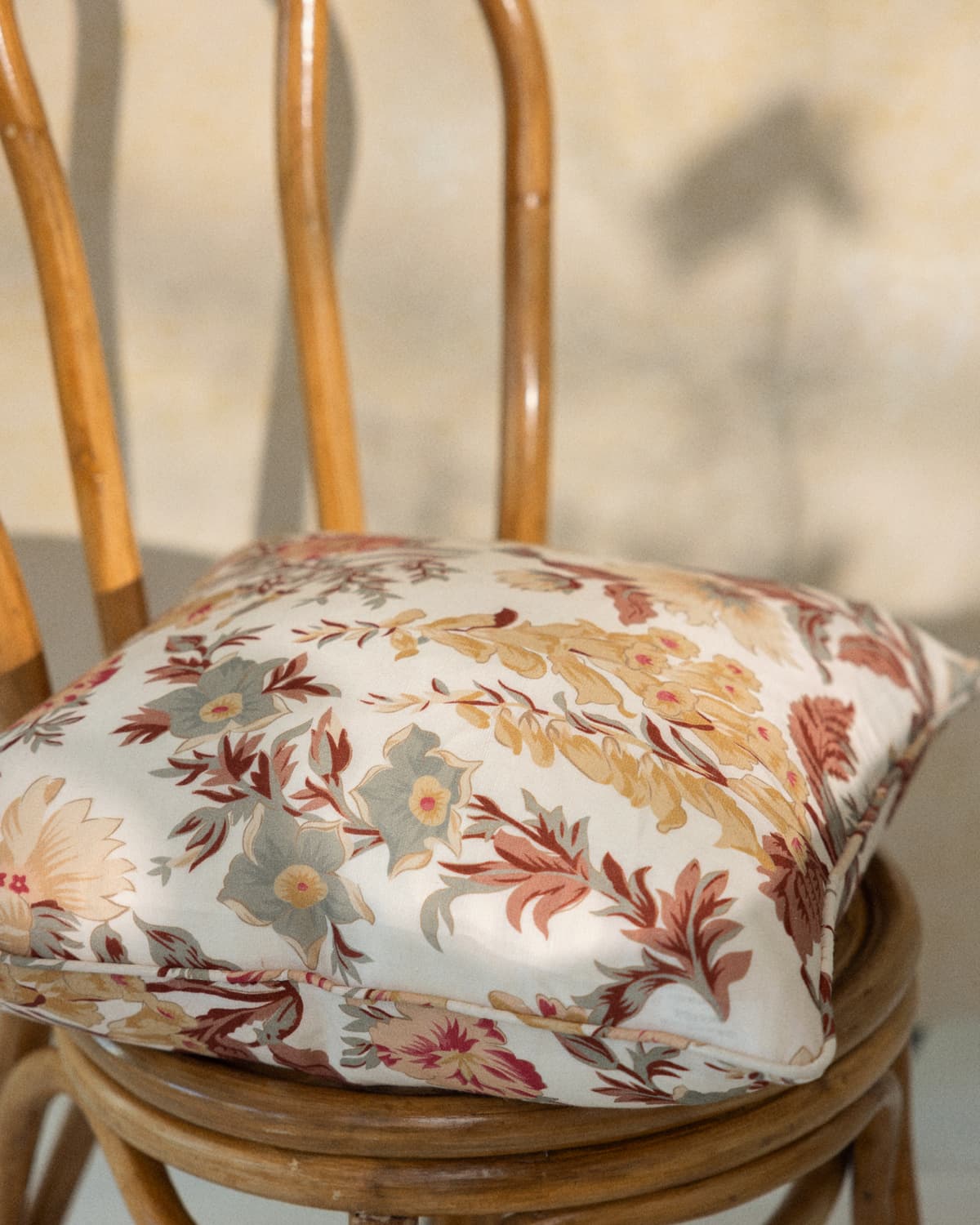 Cushion Cover Linen 50x50 cm, Forest Flowers. Image #3