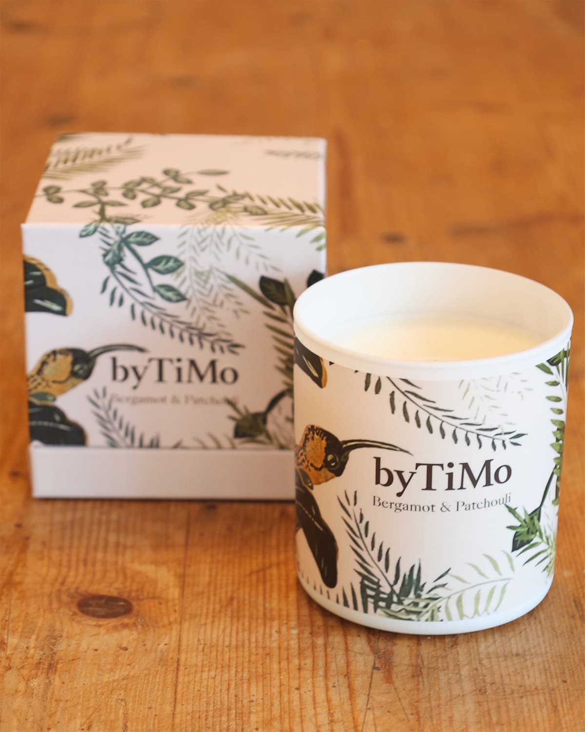 Bergamot & Patchouli Scented Candle, Bergamot. Image #4