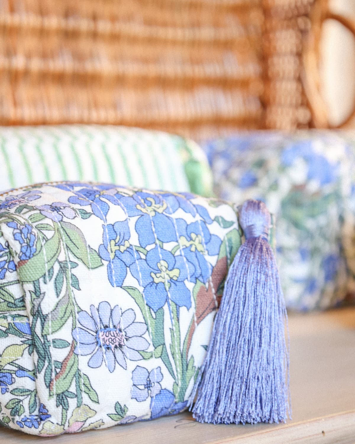 Makeup Bag, Delightful Garden. Image #2