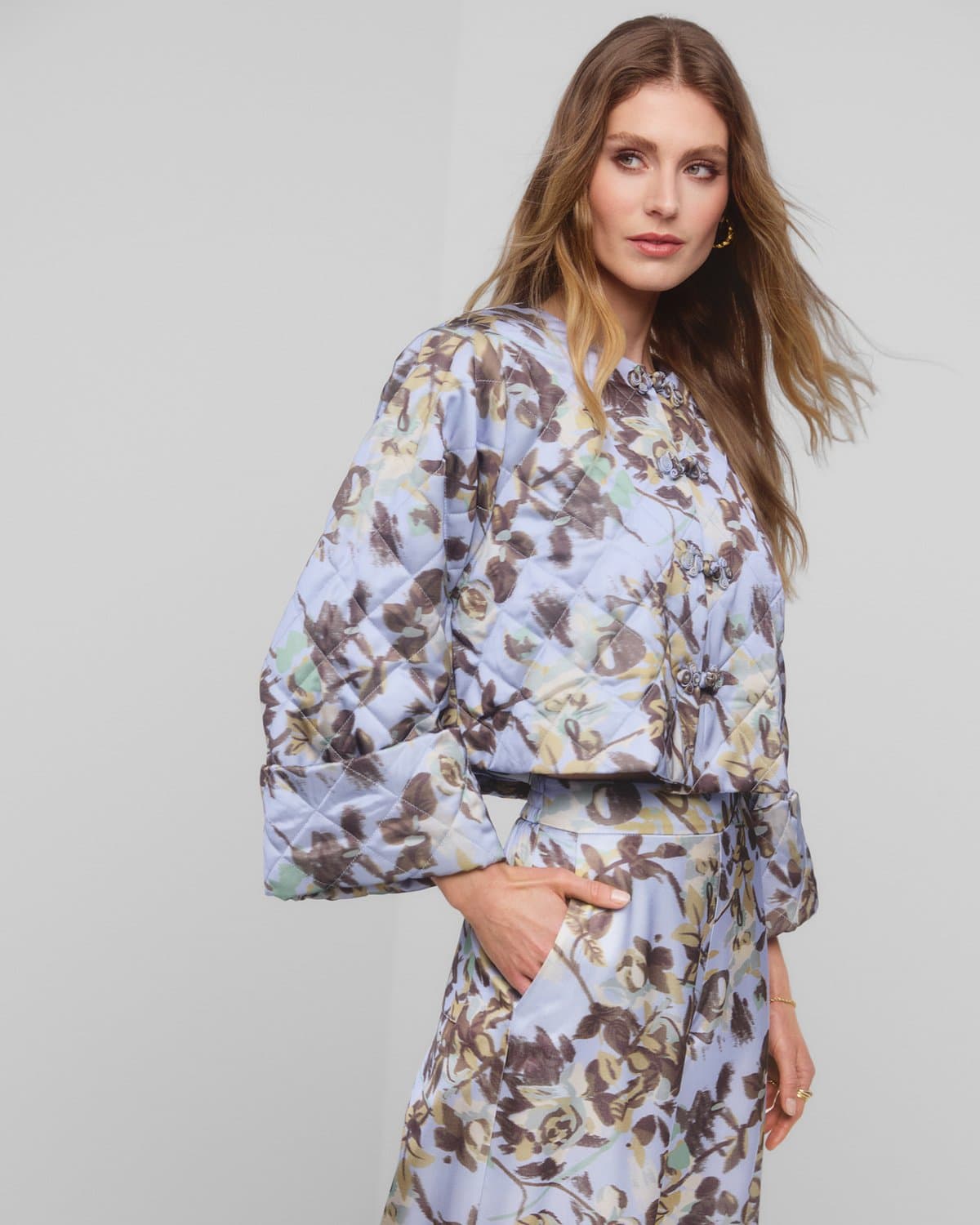 Tailored Satin Flared Jacket, Wallpaper. Image #1