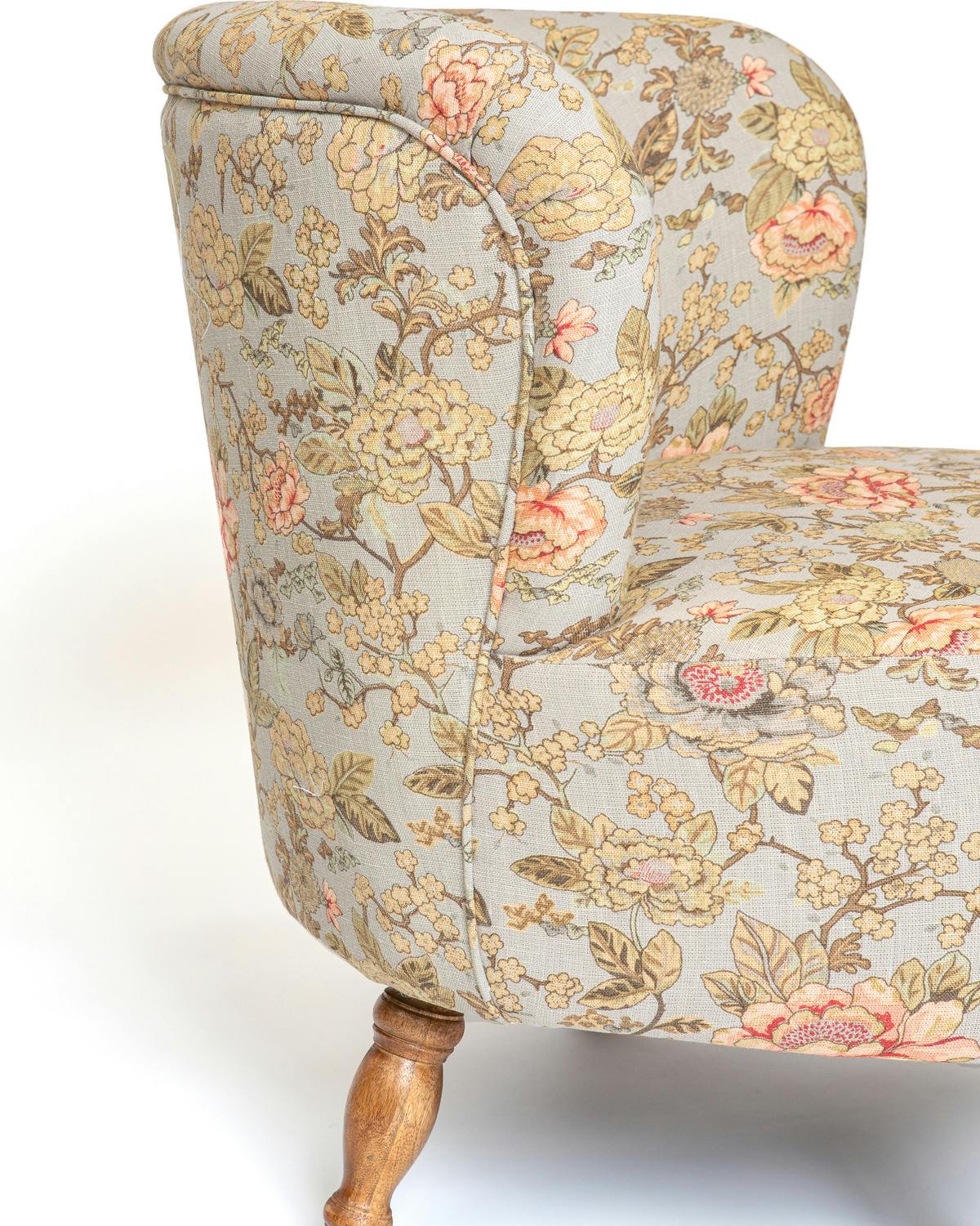 Lounge Chair (In store exclusive), Dusty Flowers. Image #3