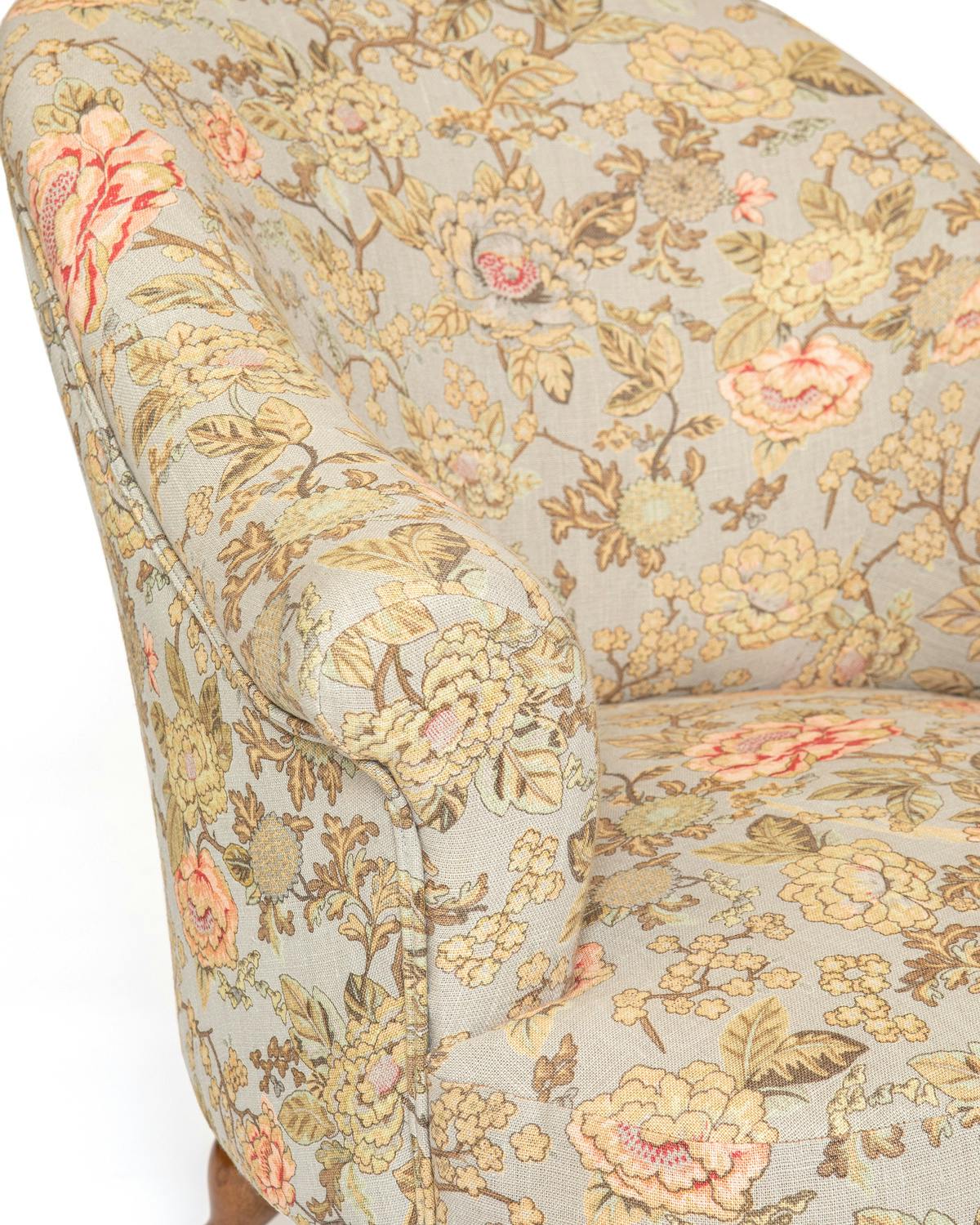 Vintage Chair (In store Exclusive), Dusty Flowers. Image #5