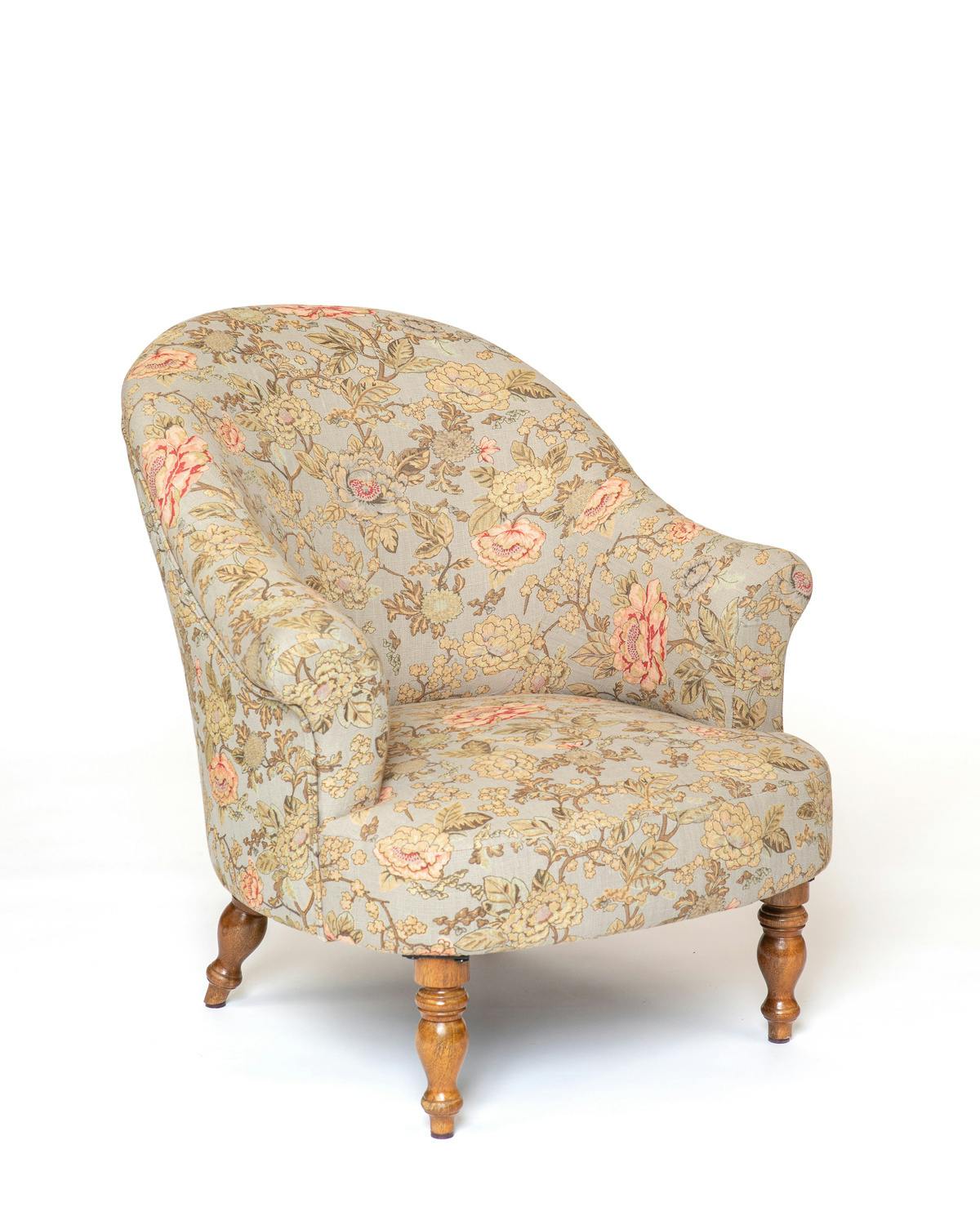 Vintage Chair (In store Exclusive), Dusty Flowers. Image #1