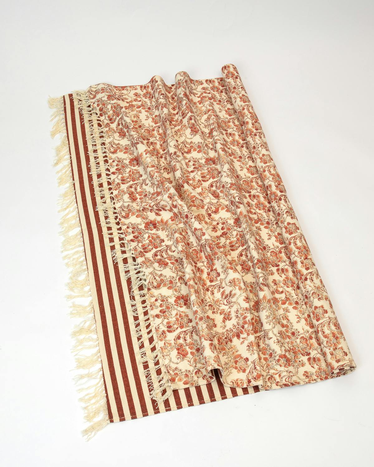Big Rug (In store exclusive), Delicate. Image #2