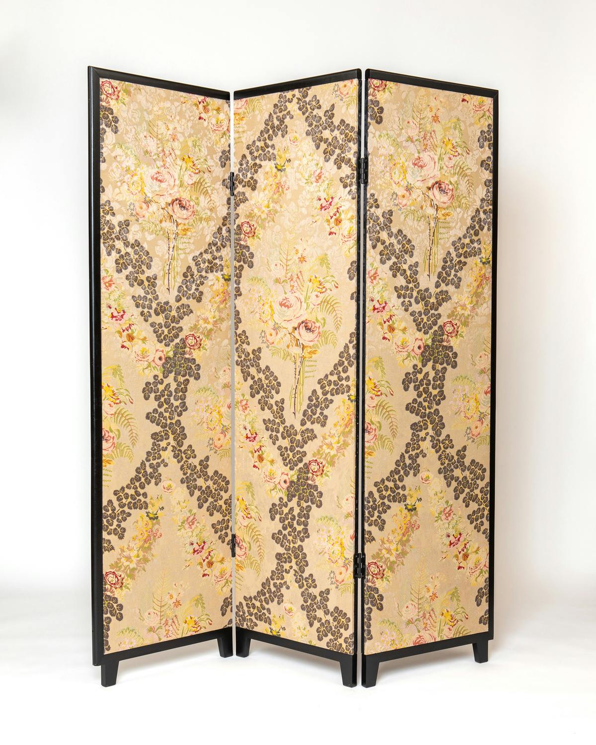 Room Divider (in store exclusive), Black Leaves. Image #1