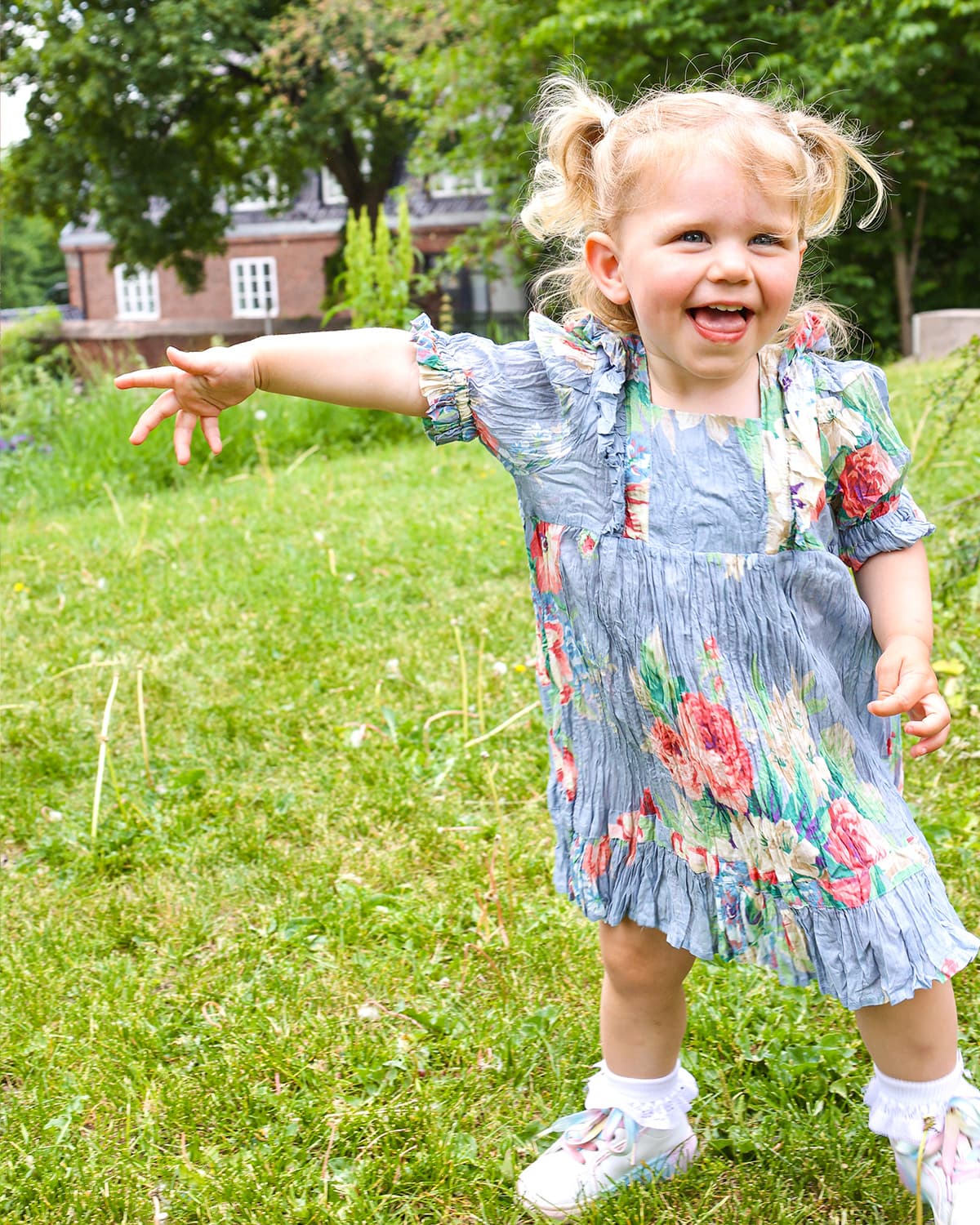 Twisted Dress, Blue Bouquet. Image #3