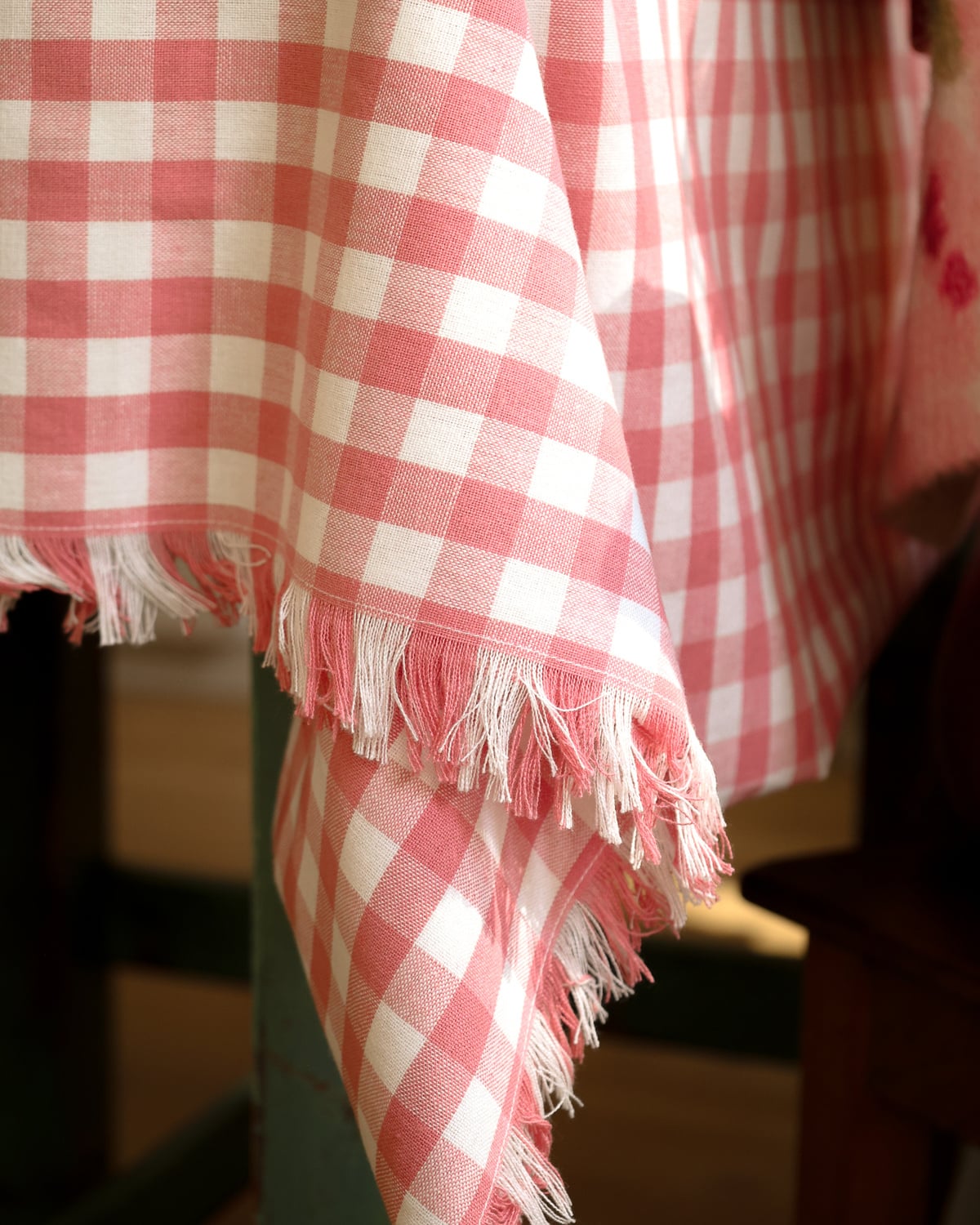 Table Cloth with Fringes 140x300, Pink Checks. Image #6