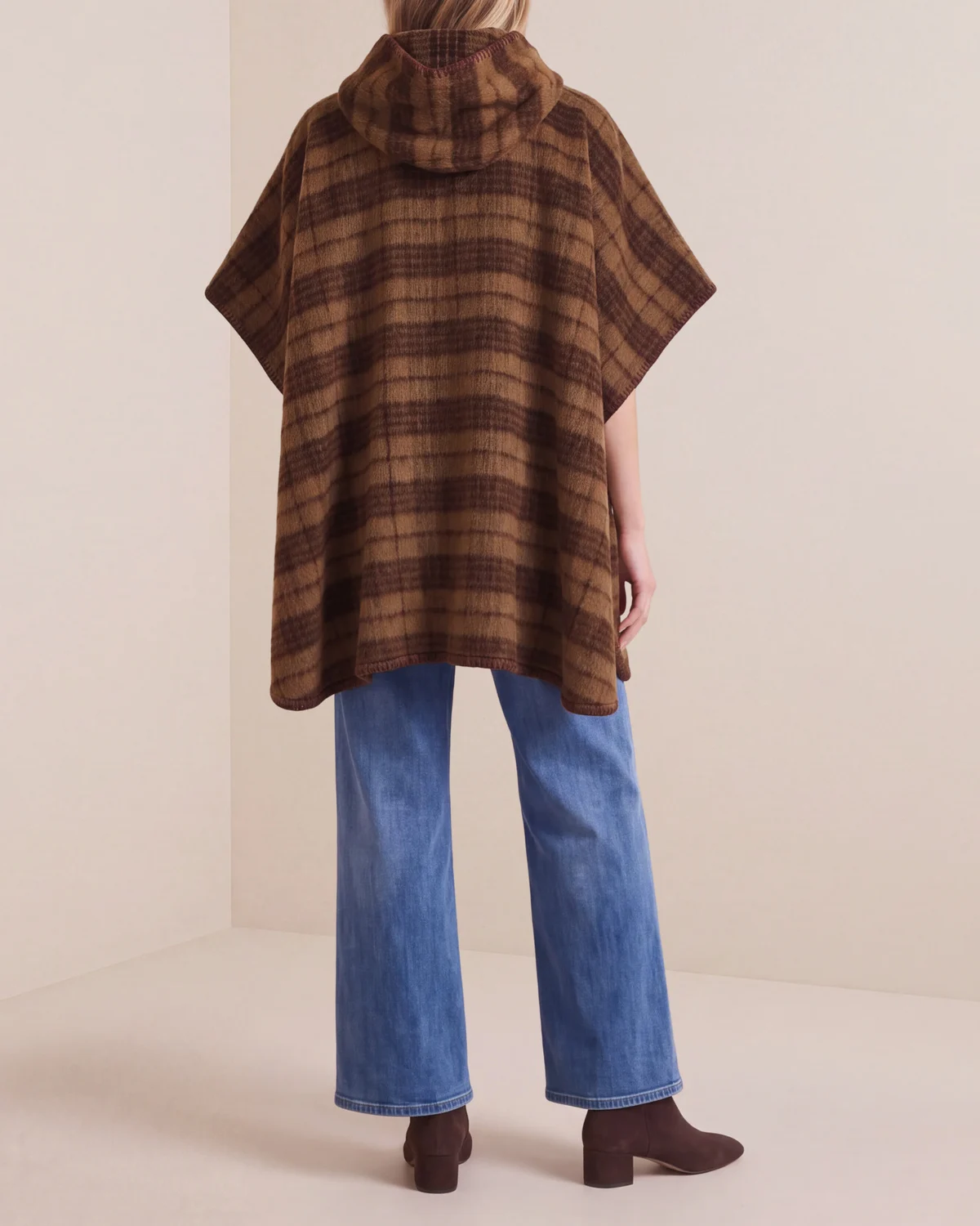 Tailored Cape, Autumn Checks. Image #4