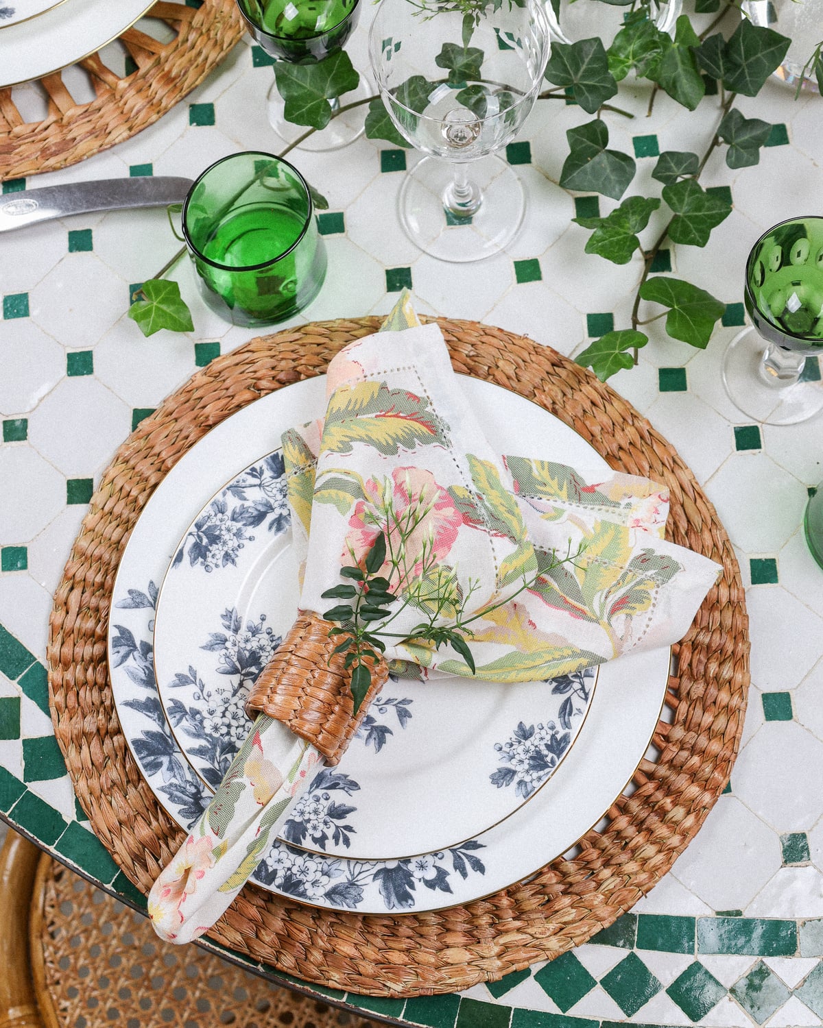 Napkin, Flourishes. Image #1