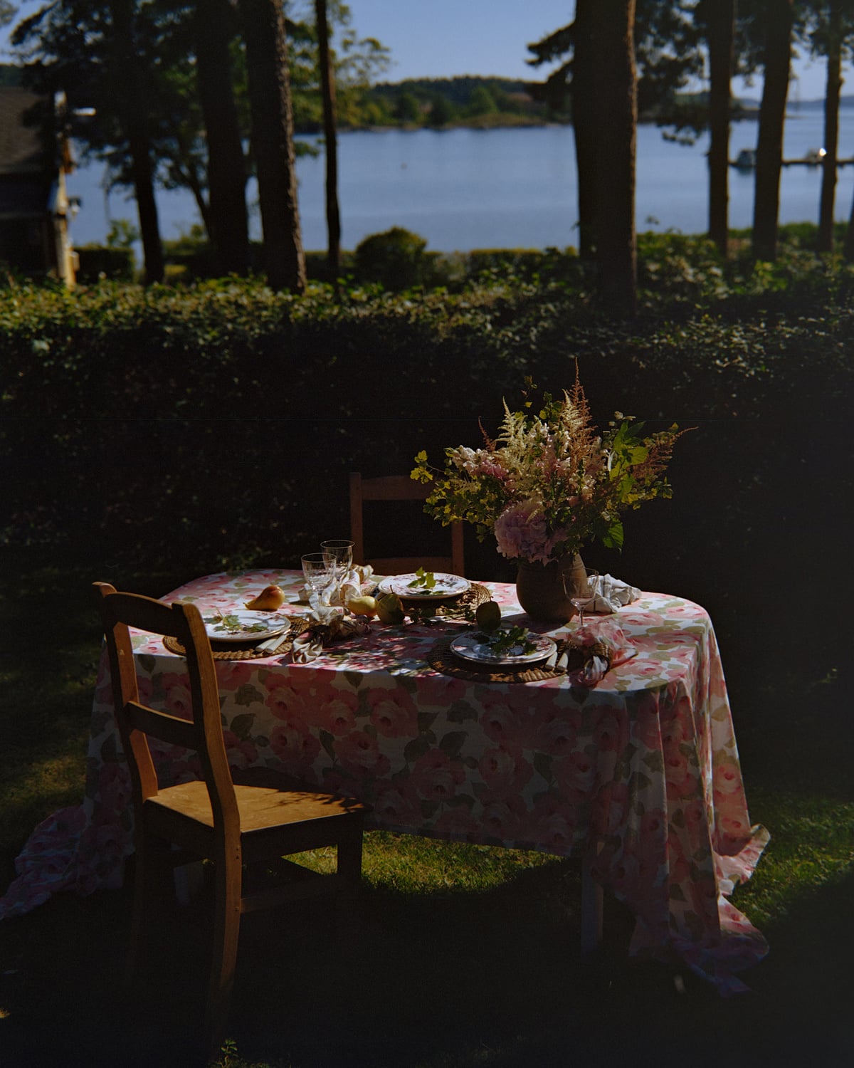 Table Cloth 130x300, Pink Bloom. Image #6
