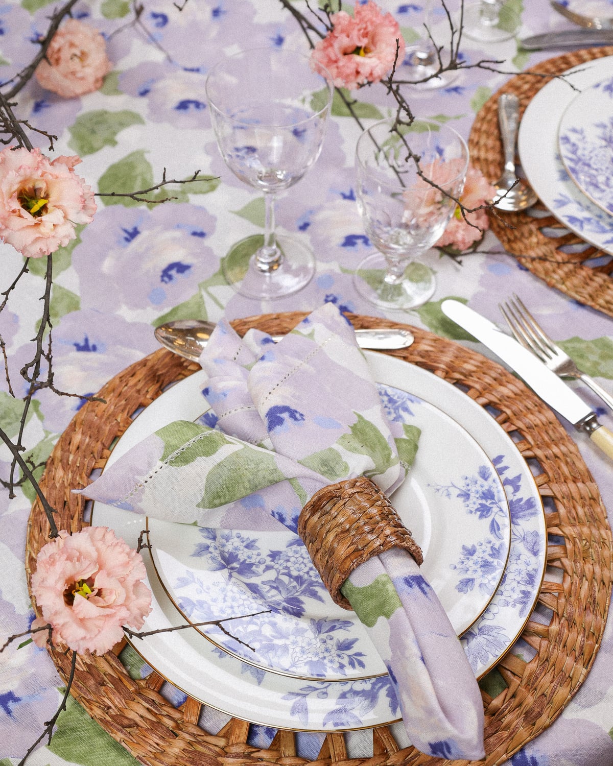 Table Cloth 130x300, Roses. Image #1